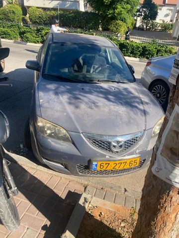 מודעת רכב מאזדה 3
