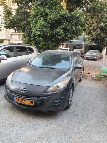 מודעת רכב מאזדה 3