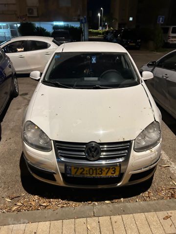 מודעת רכב פולקסווגן ג'טה 