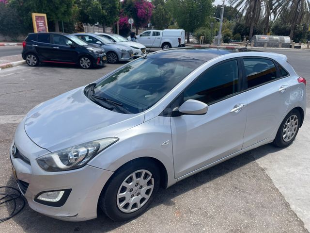 מודעת רכב יונדאי i30