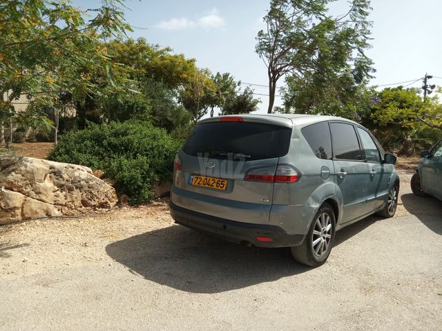 מודעת רכב פורד S-מקס