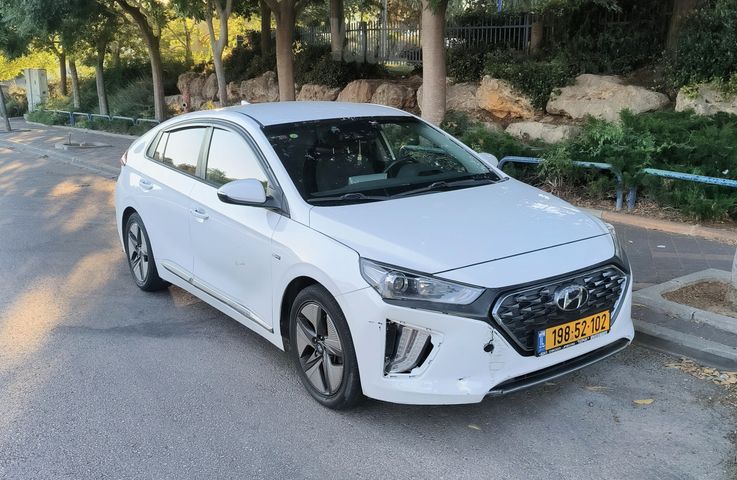 מודעת רכב יונדאי איוניק