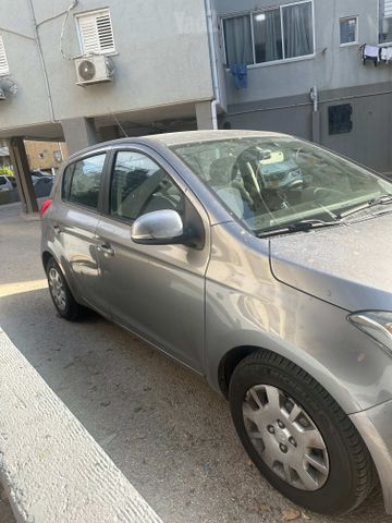 מודעת רכב יונדאי i20