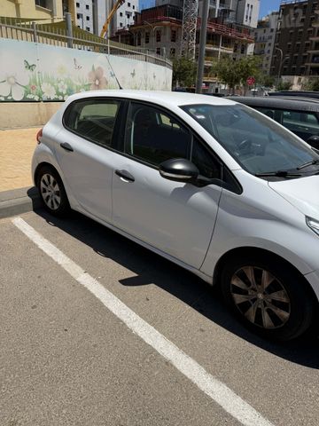 מודעת רכב פיג'ו 208