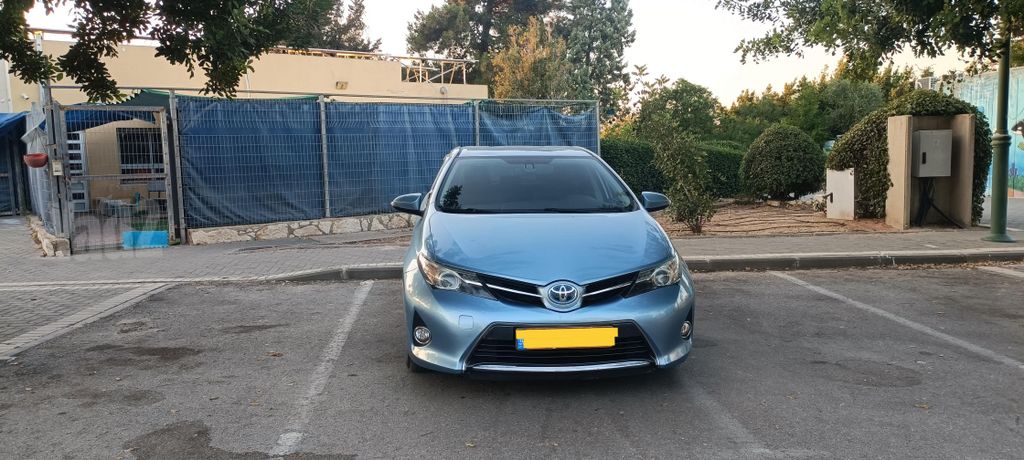 מודעת רכב טויוטה אוריס