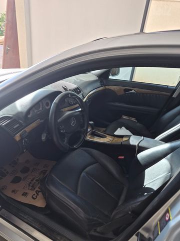 מודעת רכב מרצדס-בנץ E-class