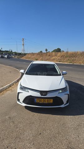 מודעת רכב טויוטה קורולה