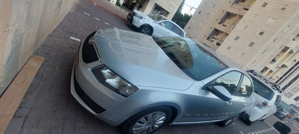 מודעת רכב סקודה אוקטביה