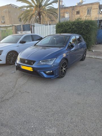 מודעת רכב סיאט לאון