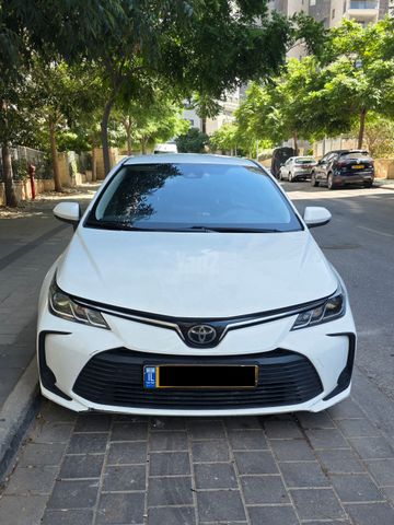 מודעת רכב טויוטה קורולה