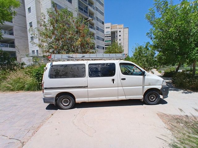 מודעת רכב טויוטה הייאס
