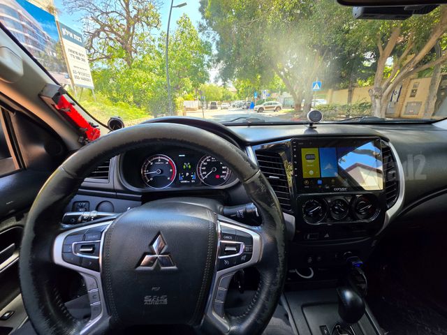 מודעת רכב מיצובישי טרייטון / L200