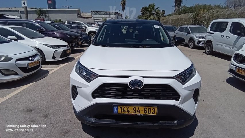 מודעת רכב טויוטה RAV4
