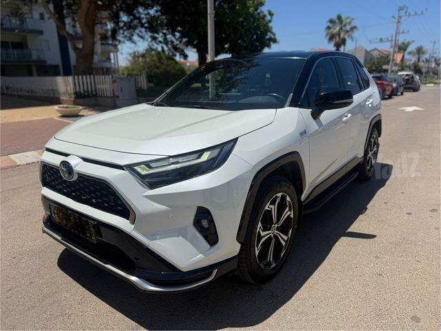 מודעת רכב טויוטה RAV4