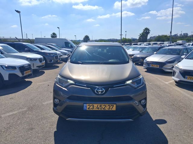 מודעת רכב טויוטה RAV4