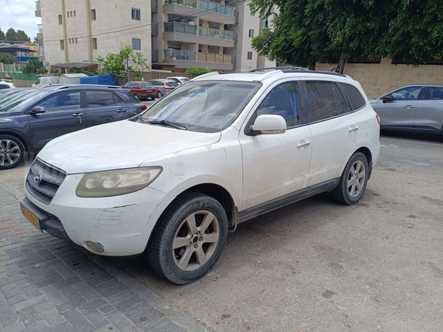 מודעת רכב יונדאי סנטה פה
