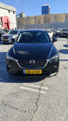 מודעת רכב מאזדה CX-3