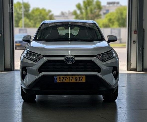 מודעת רכב טויוטה RAV4