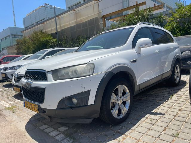 קפטיבה 4X4 LT אוט׳ בנזין 7 מק 2.4 (167 כ״ס)