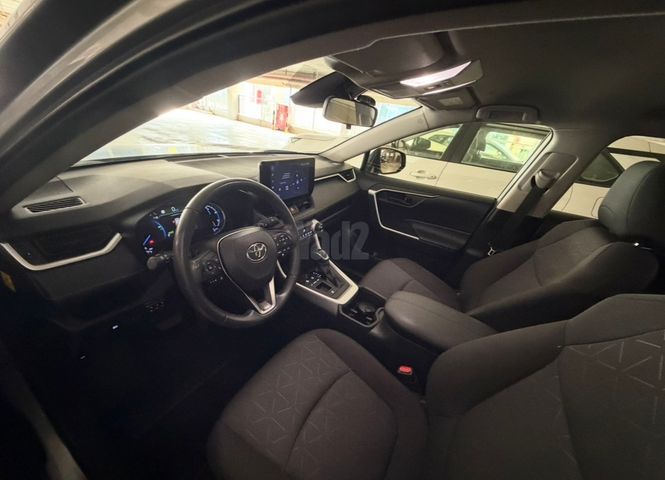 מודעת רכב טויוטה RAV4