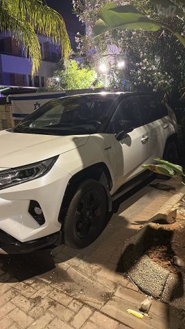 מודעת רכב טויוטה RAV4