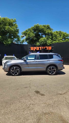 מודעת רכב מיצובישי אאוטלנדר