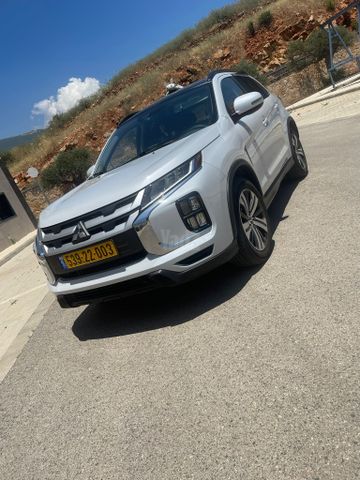 מודעת רכב מיצובישי ASX