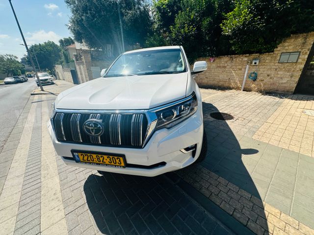 מודעת רכב טויוטה לנד קרוזר