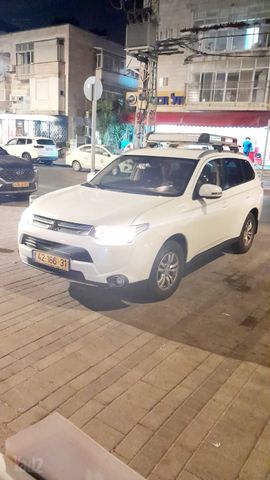 מודעת רכב מיצובישי אאוטלנדר