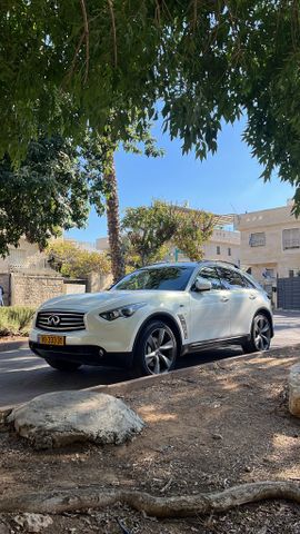 מודעת רכב אינפיניטי QX70