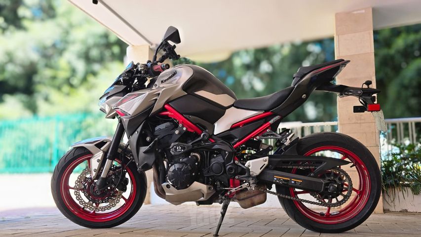 מודעת רכב קאוואסאקי Z900