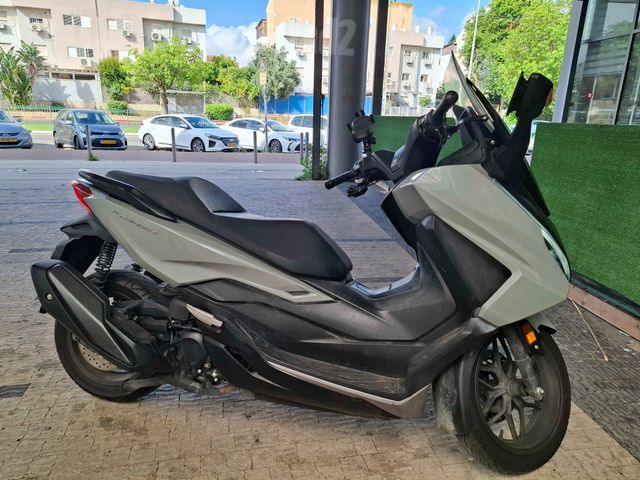 מודעת רכב הונדה Forza NSS300
