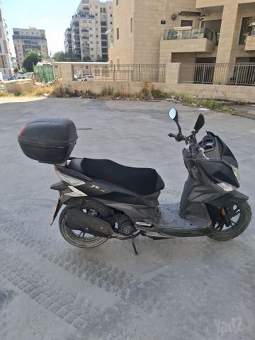 מודעת רכב סאן יאנג Jet 4 RX