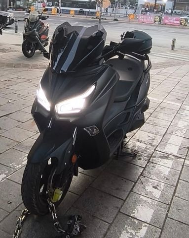 מודעת רכב סאן יאנג ג'וי-מקס Z-250