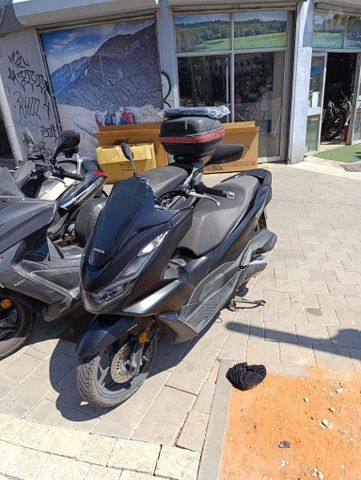 מודעת רכב הונדה PCX 125