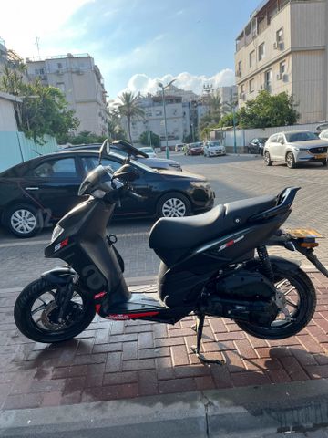 מודעת רכב אפריליה אחר