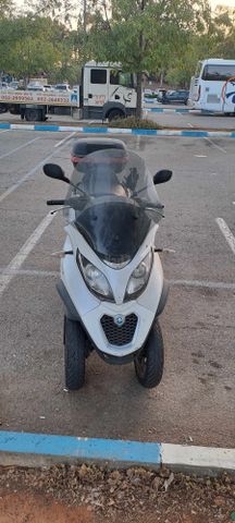 מודעת רכב פיאג'ו MP3 300 LT