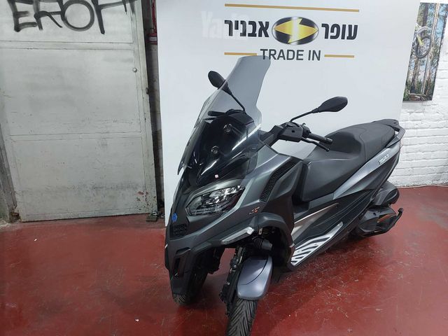 מודעת רכב פיאג'ו MP3 500