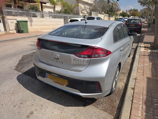 מודעת רכב יונדאי איוניק