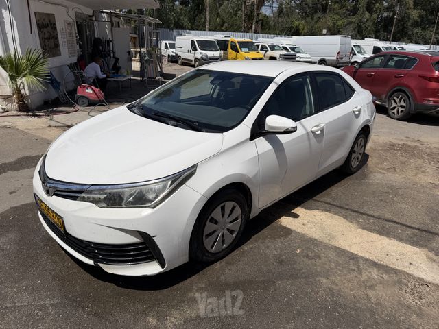 מודעת רכב טויוטה קורולה