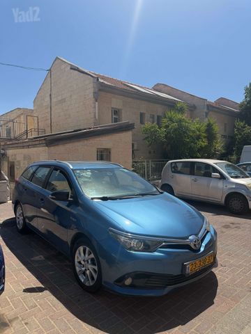 מודעת רכב טויוטה אוריס