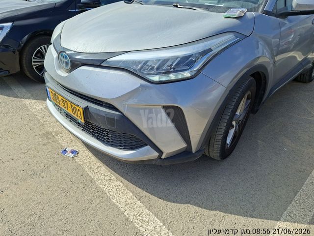 מודעת רכב טויוטה C-HR
