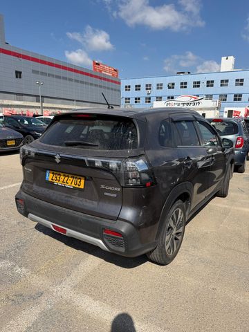 מודעת רכב סוזוקי S-Cross 2