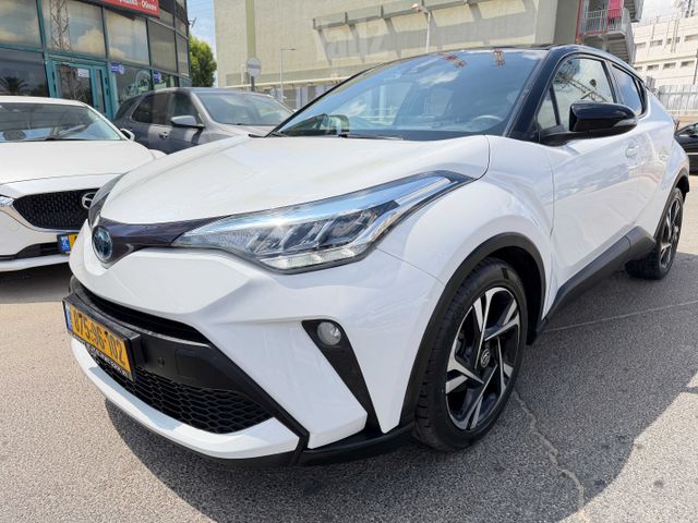 מודעת רכב טויוטה C-HR