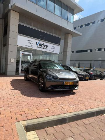 מודעת רכב קיה EV6