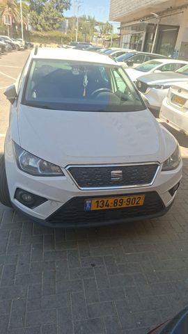 מודעת רכב סיאט ארונה
