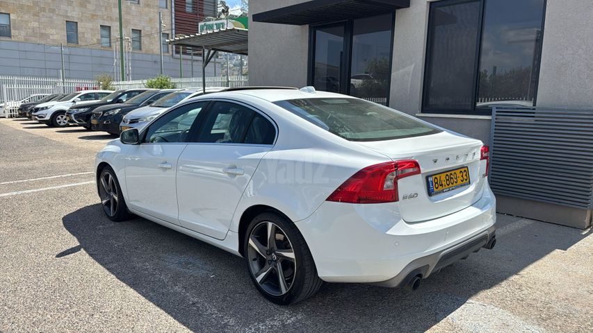 מודעת רכב וולוו S60 1