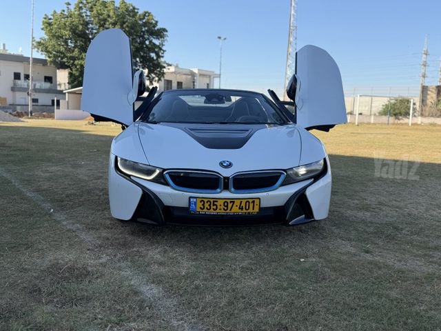 מודעת רכב ב מ וו i8