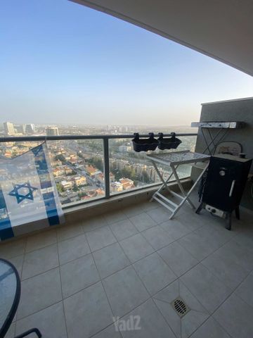סוקולוב 24
