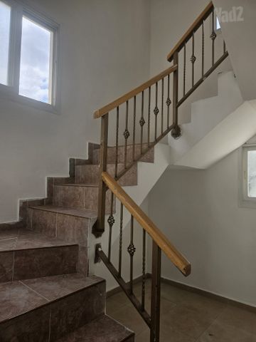 משה שרת 22